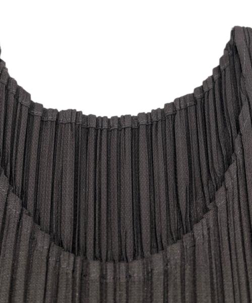 PLEATS PLEASE（プリーツプリーズ）PLEATS PLEASE (プリーツプリーズ) 半袖プリーツカットソー ブラウン サイズ:SIZE 3の古着・服飾アイテム