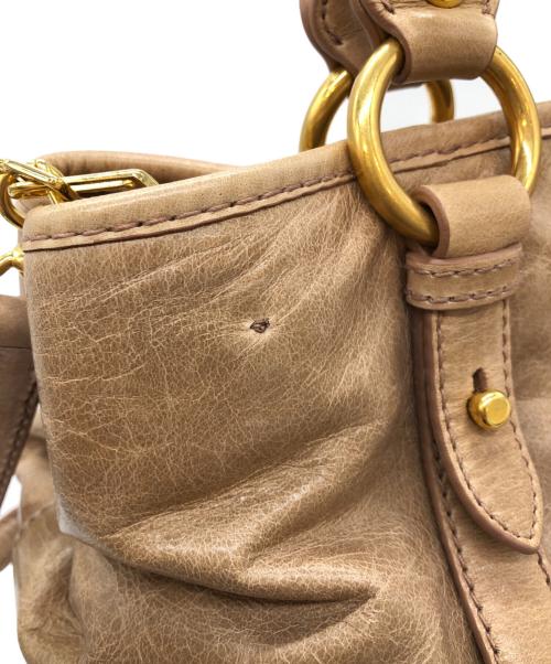 MIU MIU（ミュウミュウ）MIU MIU (ミュウミュウ) 2wayハンドバッグ ベージュの古着・服飾アイテム