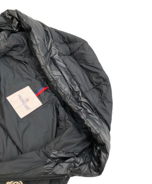 MONCLER（モンクレール）MONCLER (モンクレール) ブルジェ フード付きダウンベスト ブラック サイズ:SIZE 2の古着・服飾アイテム