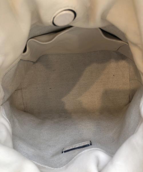 LOEWE（ロエベ）LOEWE (ロエベ) フラメンコショルダーバッグ ホワイトの古着・服飾アイテム