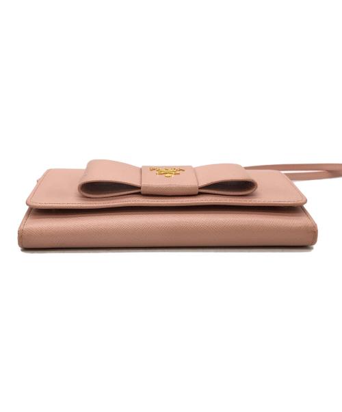 PRADA（プラダ）PRADA (プラダ) SAFFIANO リボンポシェット ショルダーウォレット ピンクの古着・服飾アイテム