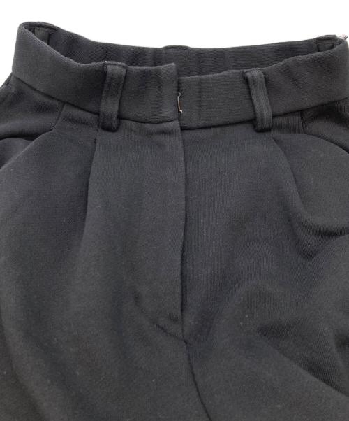 CLANE（クラネ）CLANE (クラネ) TWO TUCK SWEAT PANTS ブラック サイズ:SIZE 0の古着・服飾アイテム