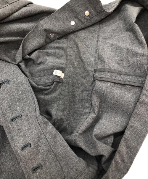 FIRMUM（フィルマム）FIRMUM (フィルマム) クールマックスストレッチキャンバスフードオーバコート グレー サイズ:SIZE Sの古着・服飾アイテム