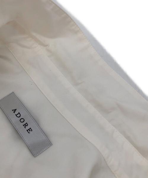 ADORE（アドーア）ADORE (アドーア) クリアコンパクトブラウス ホワイト サイズ:38の古着・服飾アイテム