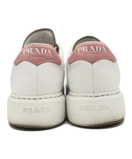 PRADA（プラダ）PRADA (プラダ) ローカットスニーカー ホワイト サイズ:37の古着・服飾アイテム
