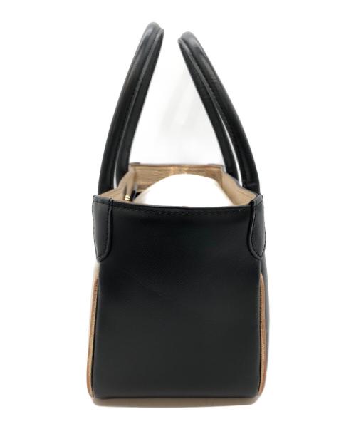 A.D.M.J.（エーディーエムジェイ）A.D.M.J. (エーディーエムジェイ) カードケース付きハンドバッグ ホワイト×ブラックの古着・服飾アイテム