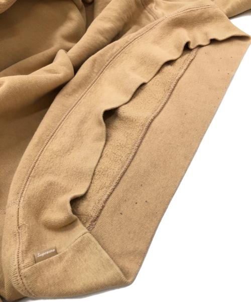 SUPREME（シュプリーム）Supreme (シュプリーム) Embossed Logo Hooded Sweatshirt ベージュ サイズ:SIZE Mの古着・服飾アイテム