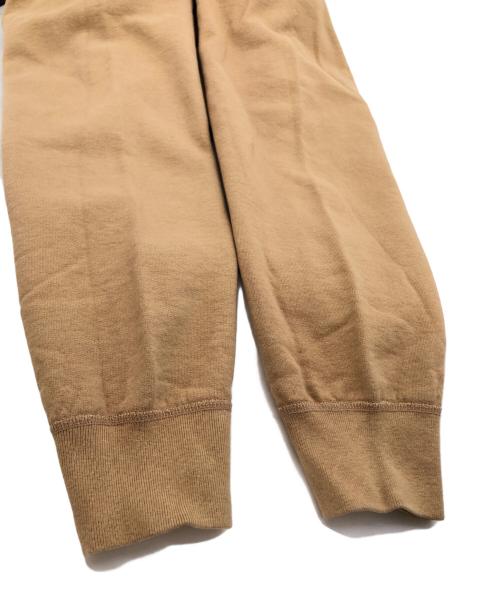 SUPREME（シュプリーム）Supreme (シュプリーム) Embossed Logo Hooded Sweatshirt ベージュ サイズ:SIZE Mの古着・服飾アイテム