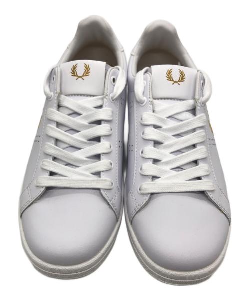 FRED PERRY（フレッドペリー）FRED PERRY (フレッドペリー) スニーカー ホワイト サイズ:SIZE US8の古着・服飾アイテム