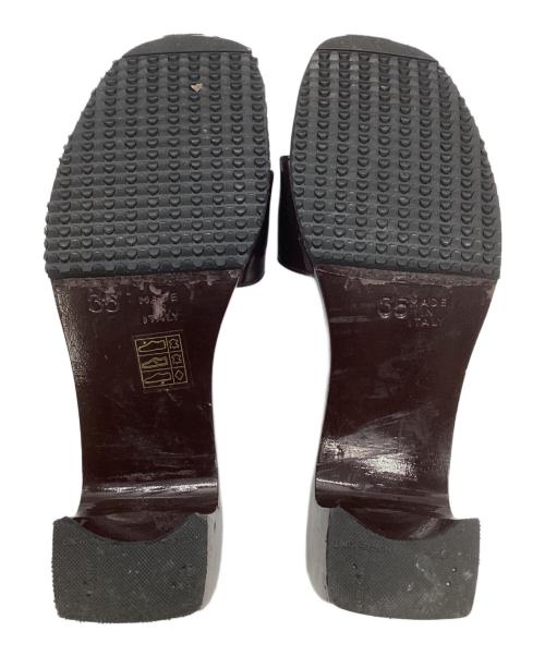 GUCCI（グッチ）GUCCI (グッチ) サンダル ブラウン サイズ:SIZE 35の古着・服飾アイテム