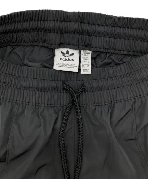 adidas（アディダス）adidas (アディダス) レース トリム スリーストライプス パンツ ブラック サイズ:XSの古着・服飾アイテム