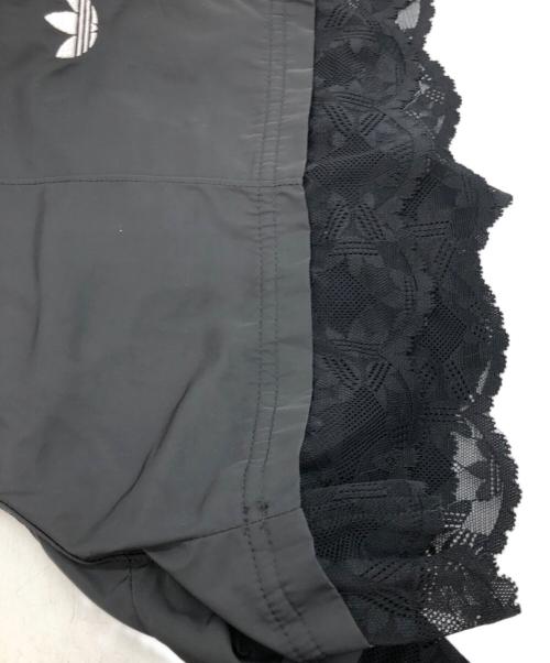 adidas（アディダス）adidas (アディダス) レース トリム スリーストライプス パンツ ブラック サイズ:XSの古着・服飾アイテム