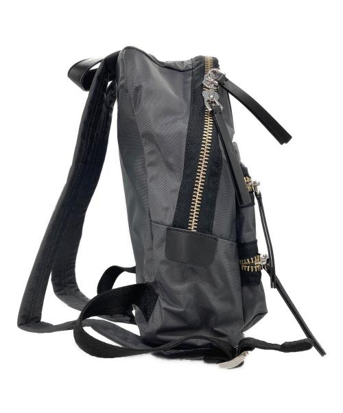 MARC JACOBS（マークジェイコブズ）MARC JACOBS (マークジェイコブス) THE BIKER NYLON MEDIUM グレー サイズ:下記参照の古着・服飾アイテム