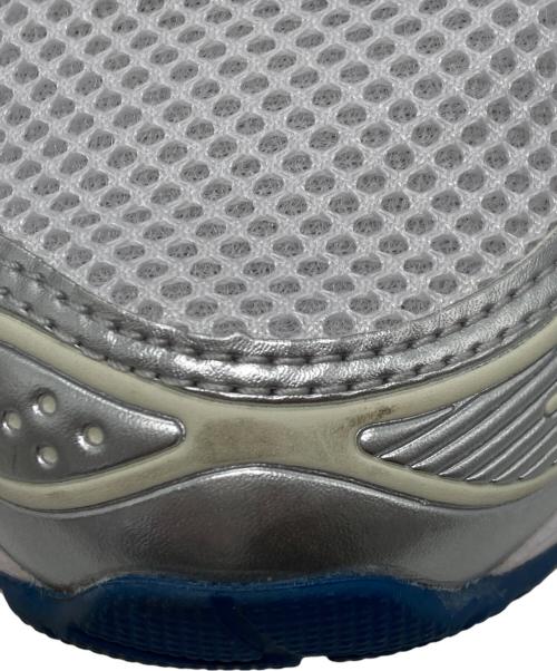 asics（アシックス）asics (アシックス) GEL-NIMBUS9 ネイビー×ベージュ サイズ:25.5ｃｍの古着・服飾アイテム