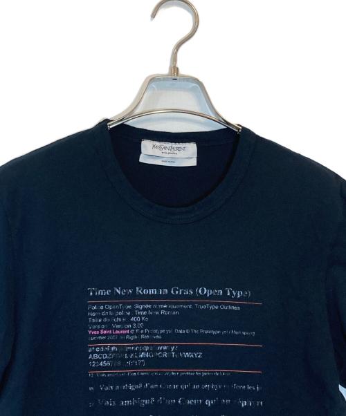 Yves Saint Laurent（イヴサンローラン）Yves Saint Laurent (イヴサンローラン) プリントTシャツ ブラック サイズ:SIZE Mの古着・服飾アイテム