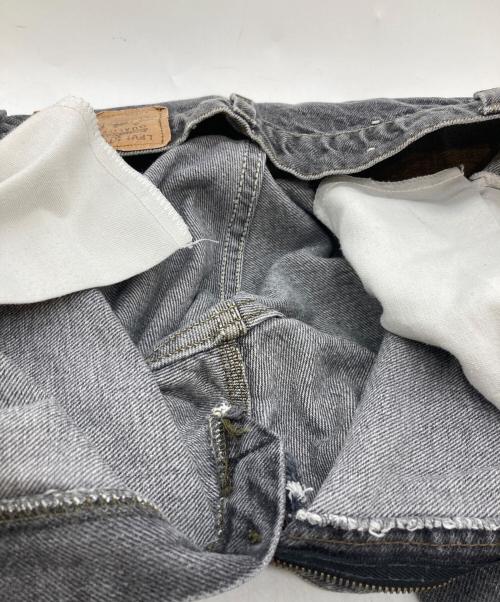 LEVI'S（リーバイス）LEVI'S (リーバイス) デニムパンツ グレー サイズ:W33×L30の古着・服飾アイテム