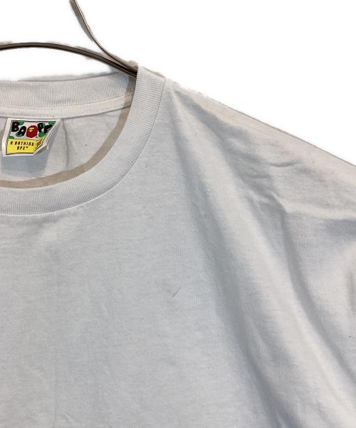 A BATHING APE（ア ベイシング エイプ）A BATHING APE (ア ベイシング エイプ) Bicolor Side Shark Tee ホワイト サイズ:SIZE 3XLの古着・服飾アイテム