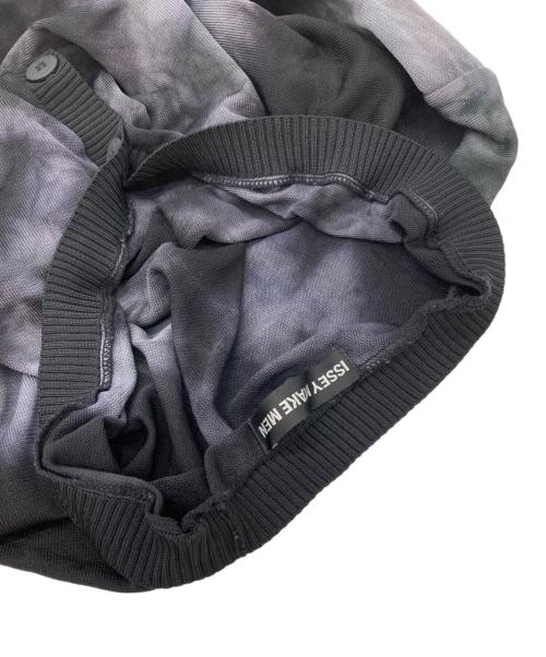 ISSEY MIYAKE MEN（イッセイミヤケメン）ISSEY MIYAKE MEN (イッセイミヤケメン) 総柄カーディガン ブラック サイズ:SIZE Sの古着・服飾アイテム