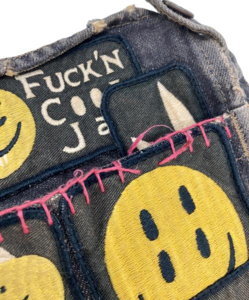 KAPITAL（キャピタル）KAPITAL (キャピタル) スマイルエンブロイダリーサコッシュ ブラックの古着・服飾アイテム