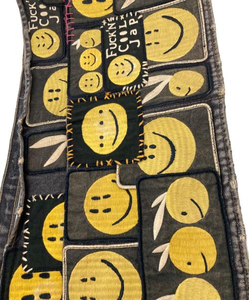 KAPITAL（キャピタル）KAPITAL (キャピタル) スマイルエンブロイダリーサコッシュ ブラックの古着・服飾アイテム