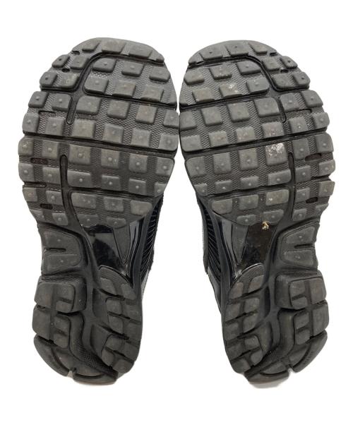 NIKE（ナイキ）NIKE (ナイキ) DOVER STREET MARKET (ドーバー ストリート マーケット) ナイキ ズーム ボメロ5 ブラック サイズ:US8.5の古着・服飾アイテム
