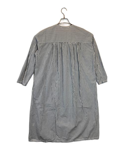 homspun（ホームスパン）homspun (ホームスパン) ハイカウントギンガム シャツ ワンピース ホワイト×ネイビー サイズ:SIZE Freeの古着・服飾アイテム