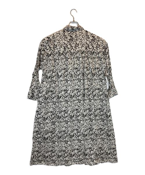 R&D.M.Co-OLDMAN'S TAILOR（オールドマンズテーラー）R&D.M.Co-OLDMAN'S TAILOR (オールドマンズテイラー) ワイルドベリーシャツワンピース ホワイト×ブラック サイズ:SIZE Freeの古着・服飾アイテム