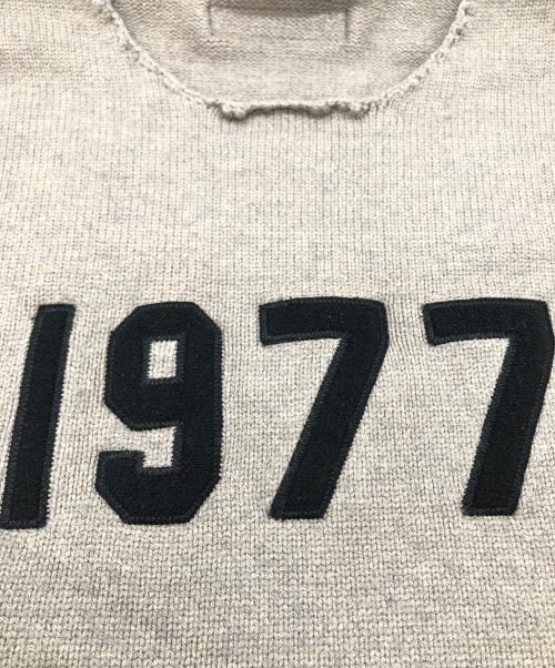 FOG ESSENTIALS（フィアオブゴッド エッセンシャル）FOG ESSENTIALS (フィアオブゴッド エッセンシャル) RAW EDGE SWEATER ベージュ サイズ:SIZE Sの古着・服飾アイテム