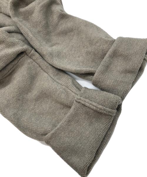 FOG ESSENTIALS（フィアオブゴッド エッセンシャル）FOG ESSENTIALS (フィアオブゴッド エッセンシャル) RAW EDGE SWEATER ベージュ サイズ:SIZE Sの古着・服飾アイテム