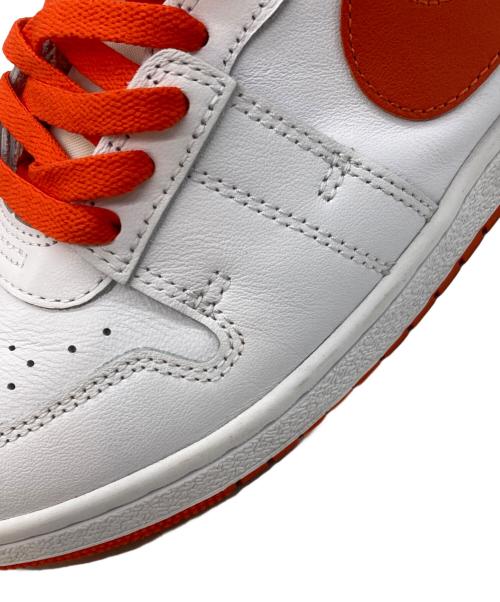 NIKE（ナイキ）NIKE (ナイキ) スニーカー ホワイト×オレンジ サイズ:SIZE US 8.5の古着・服飾アイテム