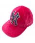 GUCCI（グッチ）の古着「ベロアヤンキースキャップ」｜ショッキングピンク