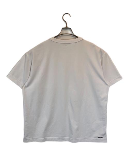 F.C.R.B.（エフシーレアルブリストル）F.C.R.B. (エフシーレアルブリストル) ロゴTシャツ ホワイト サイズ:SIZE XLの古着・服飾アイテム