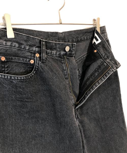 H BEAUTY&YOUTH（エイチ ビューティー&ユース）H BEAUTY&YOUTH (エイチ ビューティー&ユース) デニムエモーションフレア5ポケット ブラック サイズ:LARGEの古着・服飾アイテム