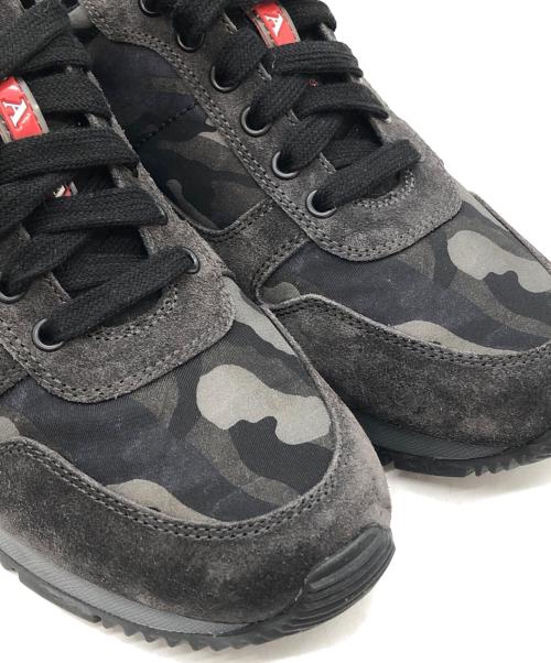 PRADA SPORTS（プラダスポーツ）PRADA SPORTS (プラダスポーツ) 迷彩ローカットスニーカー ブラック×オリーブ サイズ:SIZE 35 1/2の古着・服飾アイテム