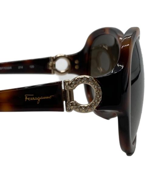 Salvatore Ferragamo（サルヴァトーレ フェラガモ）Salvatore Ferragamo (サルヴァトーレ フェラガモ) ガンチーニ グラデーション サングラス ブラウン サイズ:下記参照の古着・服飾アイテム