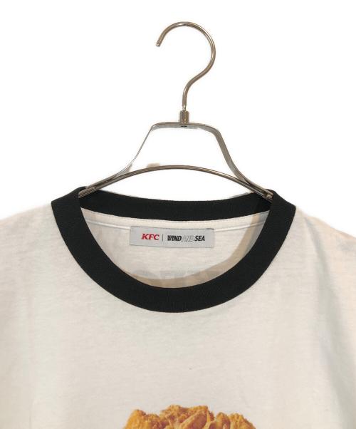 WIND AND SEA（ウィンダンシー）WIND AND SEA (ウィンダンシー) KFC (ケンタッキー・フライド・チキン) TRIM TEE ホワイト サイズ:SIZE Mの古着・服飾アイテム