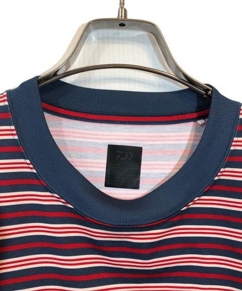 DAIWA（ダイワ）DAIWA (ダイワ) TECH DRAWSTRING MULTI BORDER S/S TEE レッド サイズ:SIZE Lの古着・服飾アイテム