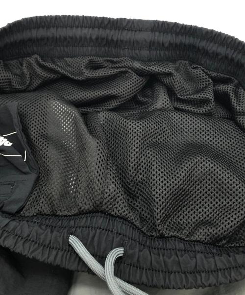 PALACE（パレス）PALACE (パレス) パッチワークナイロンハーフパンツ ブラック×グレー サイズ:SIZE Lの古着・服飾アイテム