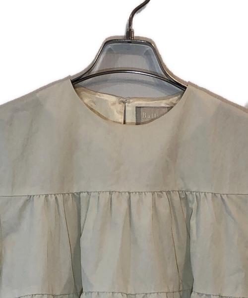 BALLSEY（ボールジィ）BALLSEY (ボールジィ) ハイカウントギャバジン ティアードブラウス ホワイト サイズ:36の古着・服飾アイテム