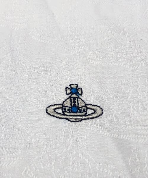 Vivienne Westwood man（ヴィヴィアン ウェストウッド マン）Vivienne Westwood man (ヴィヴィアン ウェストウッド マン) オーブモノグラム刺繍ロングスリーブシャツ ホワイト サイズ:48の古着・服飾アイテム