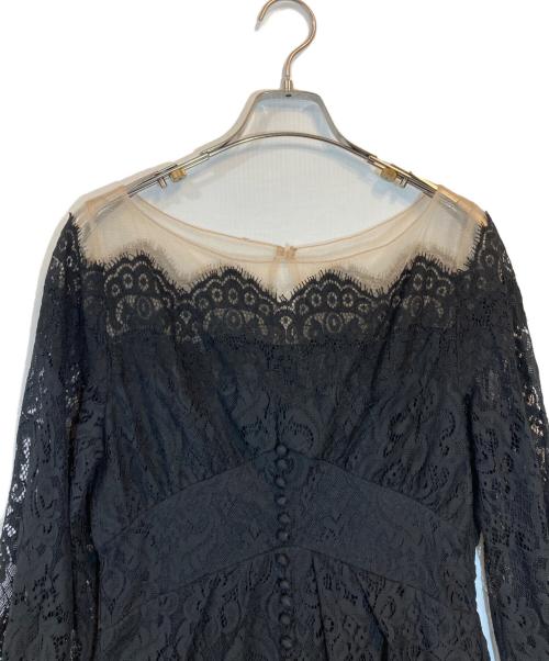 Ameri（アメリ）AMERI (アメリ) OFF SHOULDER LACE LIKE ROMPERS ブラック サイズ:SIZE M 未使用品の古着・服飾アイテム