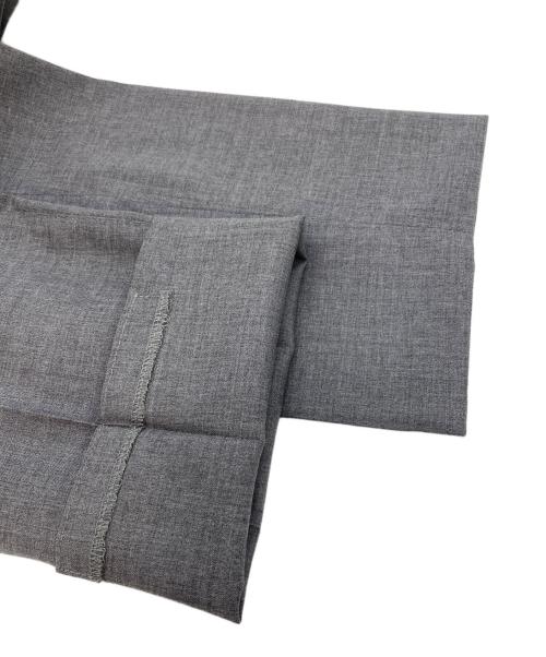 PT01（ピーティーゼロウーノ）PT01 (ピーティーゼロウーノ) BEAMS F (ビームスエフ) COVA FIT パンツ グレー サイズ:SIZE 48 未使用品の古着・服飾アイテム