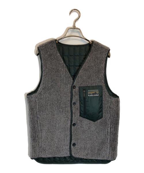 Patagonia（パタゴニア）Patagonia (パタゴニア) リバーシブルダウンベスト グリーン サイズ:下記参照の古着・服飾アイテム