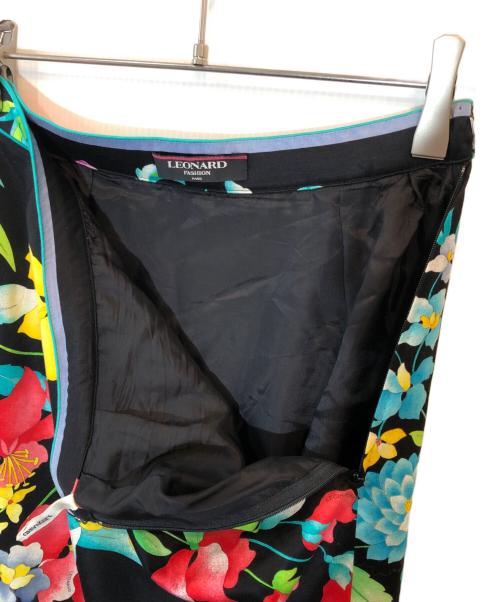 LEONARD（レオナール）LEONARD (レオナール) 花柄スカート ブラック サイズ:SIZE ウエスト66ｃｍの古着・服飾アイテム