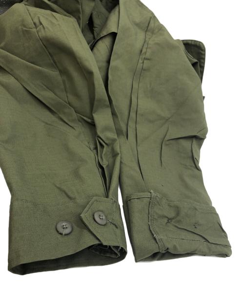 US ARMY（ユーエスアーミー）US ARMY (ユーエスアーミー) 4thジャングルファティーグジャケット カーキ サイズ:LARGE SHORTの古着・服飾アイテム