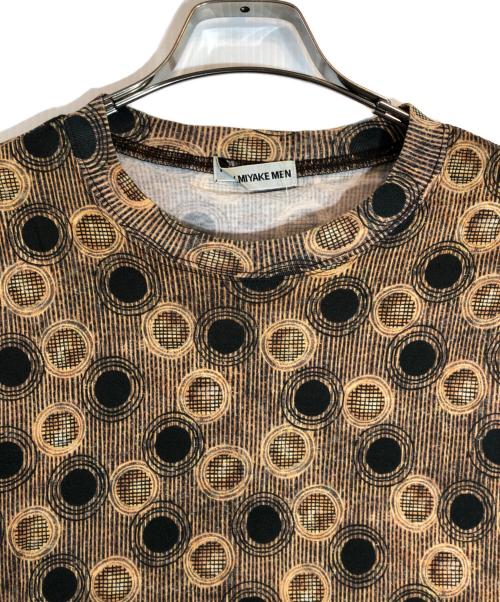 ISSEY MIYAKE MEN（イッセイミヤケメン）ISSEY MIYAKE MEN (イッセイミヤケメン) 総柄Tシャツ ブラウン サイズ:Fの古着・服飾アイテム