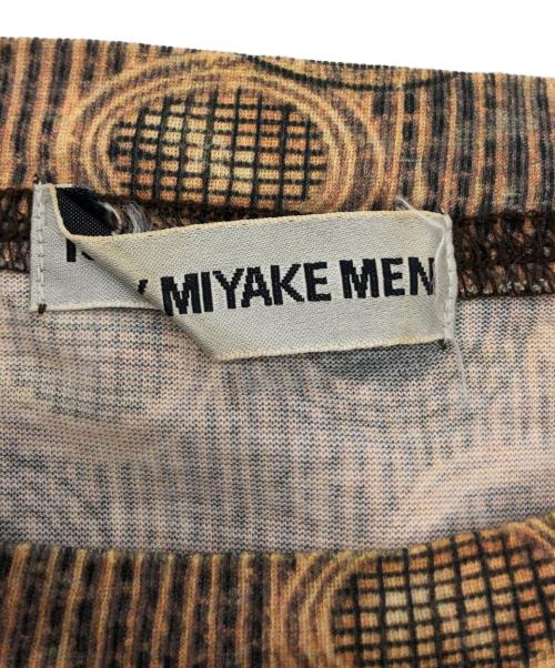 ISSEY MIYAKE MEN（イッセイミヤケメン）ISSEY MIYAKE MEN (イッセイミヤケメン) 総柄Tシャツ ブラウン サイズ:Fの古着・服飾アイテム