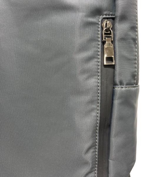 aide（アイド）aide (アイド) Greco (グレコ) Square Rucksack-W グレー 未使用品の古着・服飾アイテム