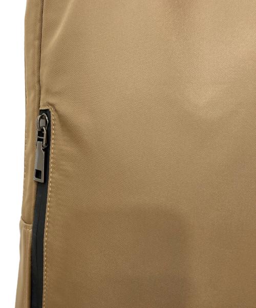 aide（アイド）aide (アイド) Greco (グレコ) Square Rucksack-W ブラウン 未使用品の古着・服飾アイテム
