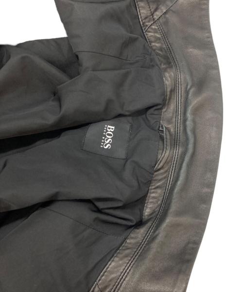 HUGO BOSS（ヒューゴ ボス）HUGO BOSS (ヒューゴ ボス) ラムレザージャケット ブラック サイズ:SIZE 52の古着・服飾アイテム